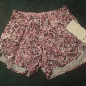 Lululemon Tracker Short V